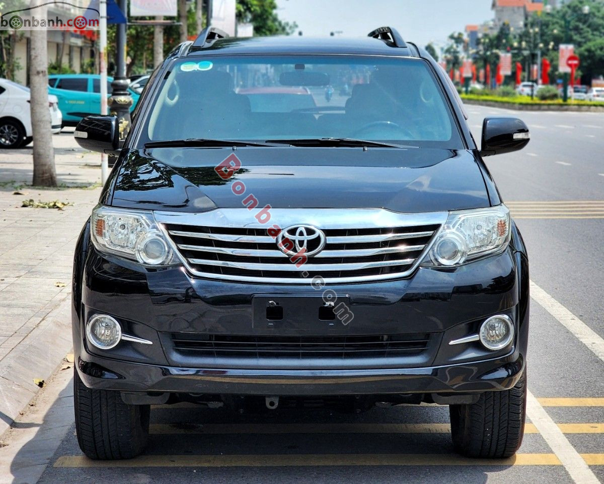 Toyota Fortuner 2.7V 4x2 AT 2015