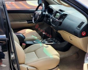 Xe Toyota Fortuner 2.7V 4x2 AT 2015