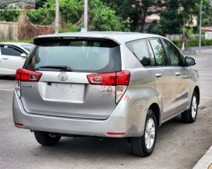 Xe Toyota Innova 2.0E 2016