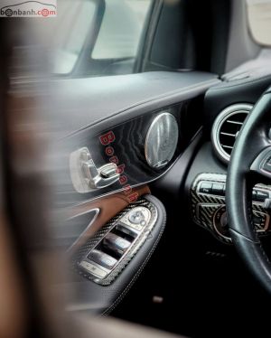 Xe Mercedes Benz GLC 300 4Matic 2016