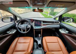 Xe Toyota Innova Venturer 2.0 AT 2021