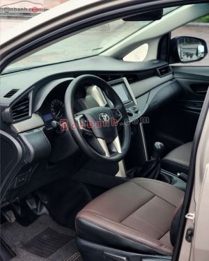 Xe Toyota Innova E 2.0 MT 2021