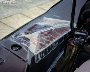 Xe Kia Carnival Signature 2.2D 2023