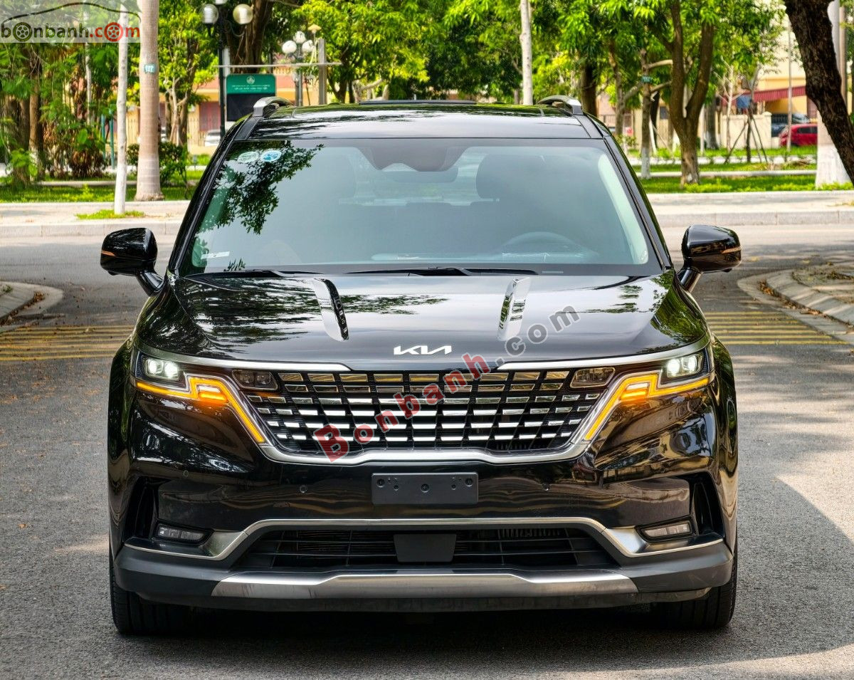 Kia Carnival Signature 2.2D 2024