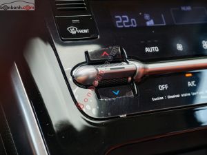 Xe Kia Carnival Signature 2.2D 2024